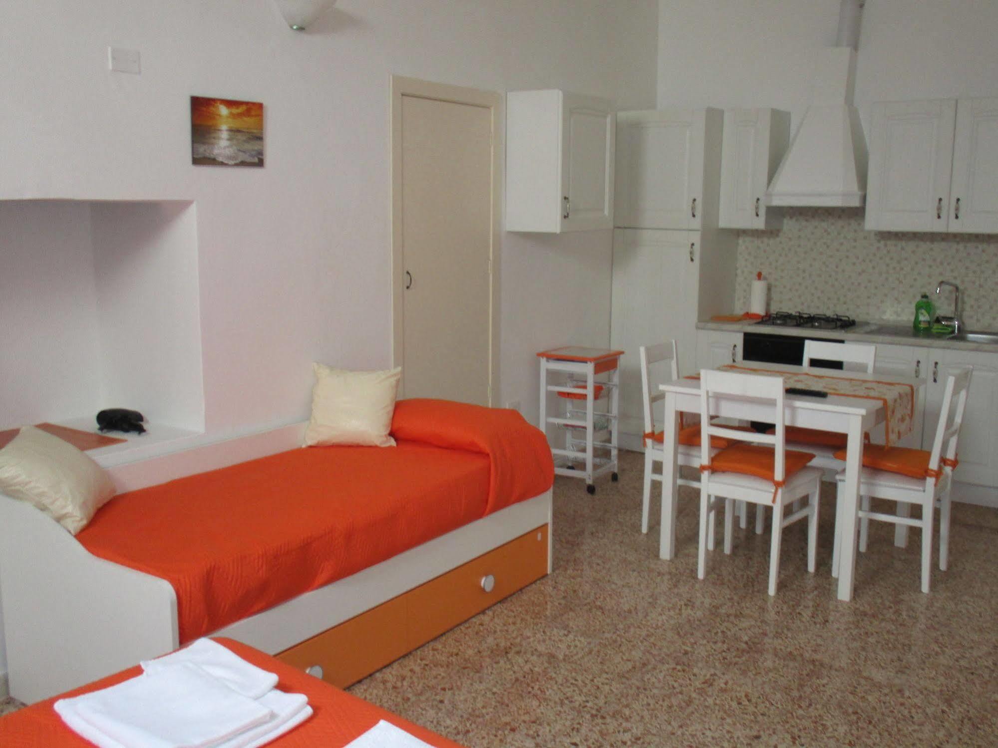 B&B Il Ventaglio Парабита Екстериор снимка