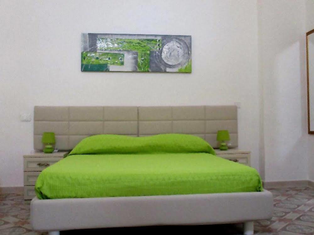 B&B Il Ventaglio Парабита Екстериор снимка